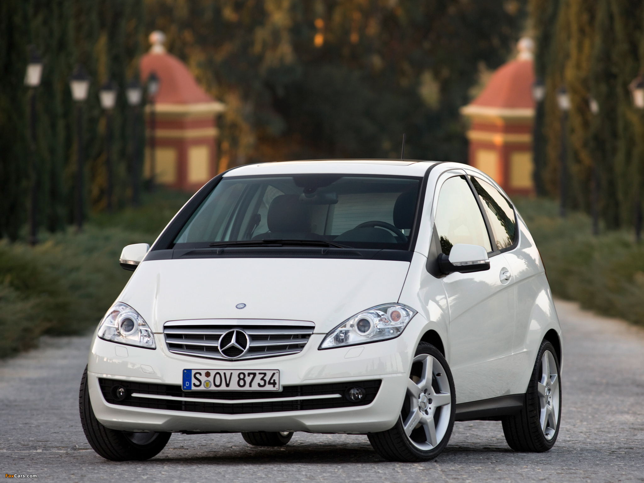 Mercedes-Benz A 170 3-door (W169) 2008–12 wallpapers (2048 x 1536)