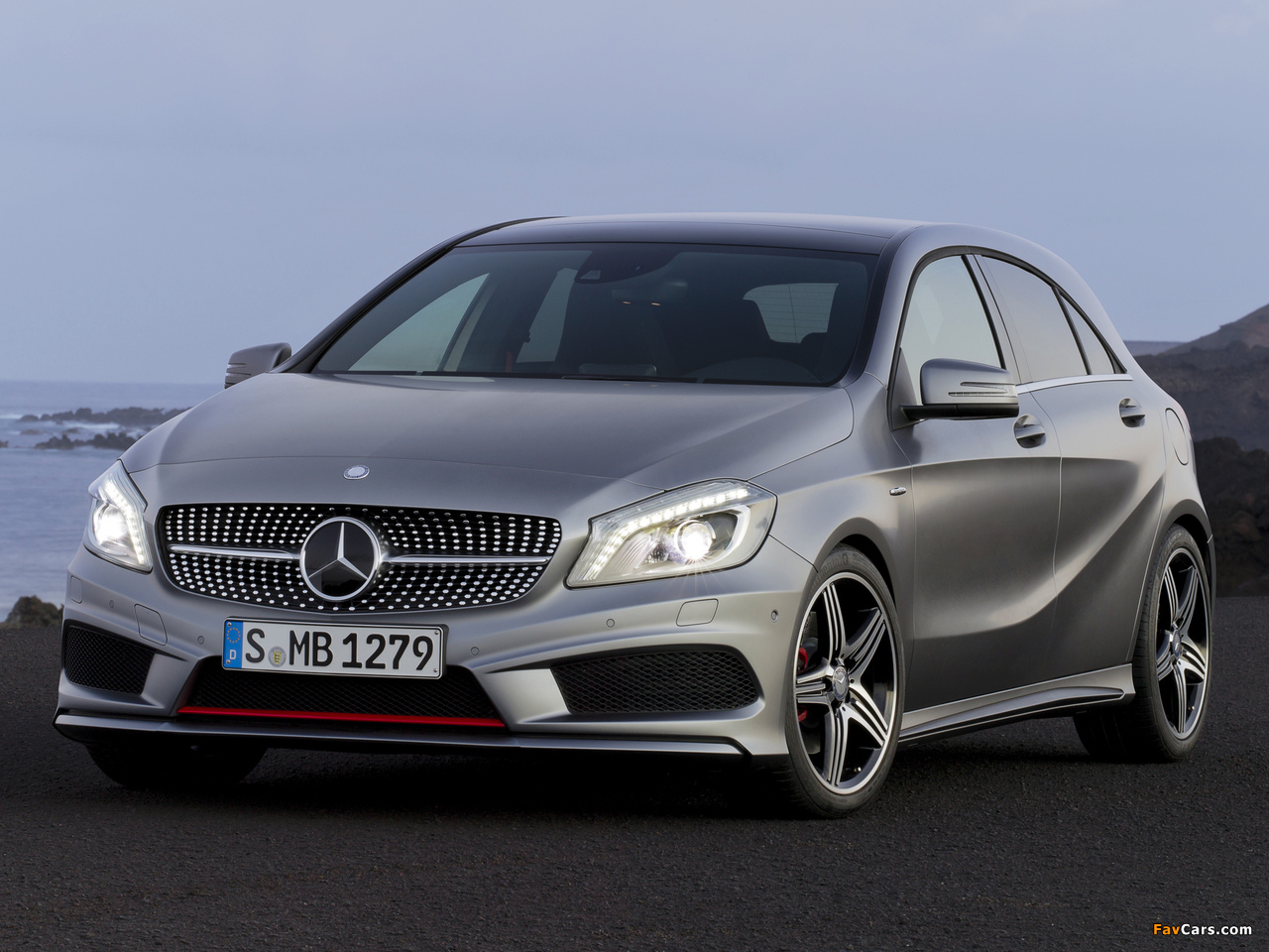 Mercedes-Benz A 250 AMG Sport Package (W176) 2012 images (1280 x 960)