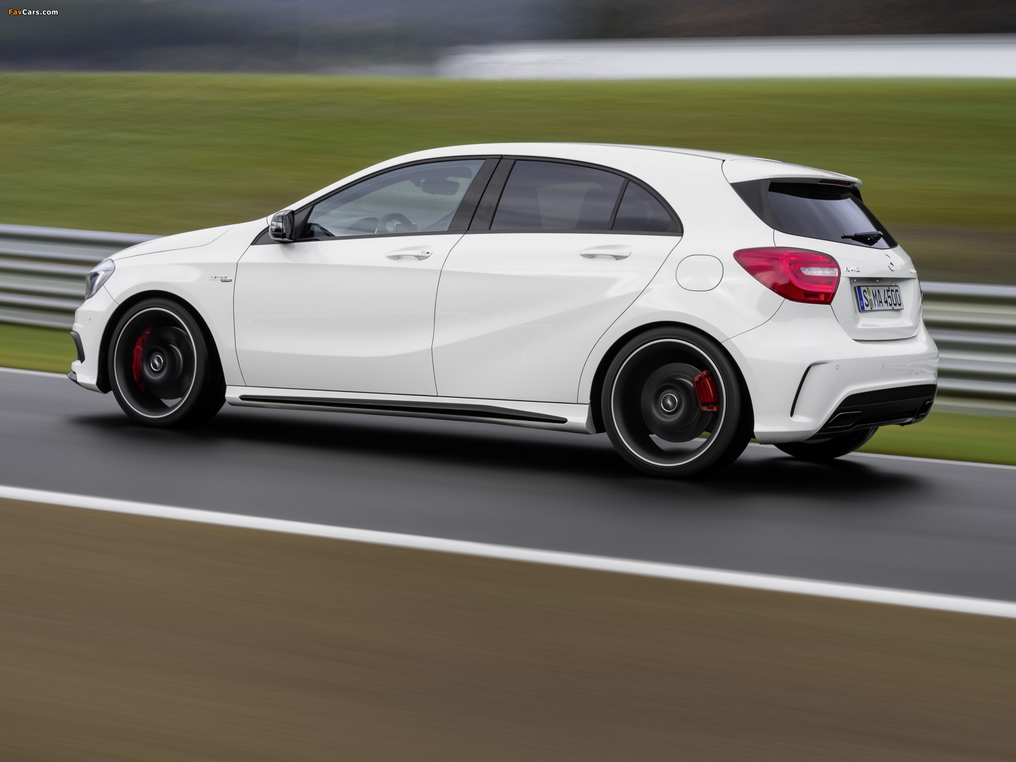 Mercedes-Benz A 45 AMG (W176) 2013 images (2048 x 1536)