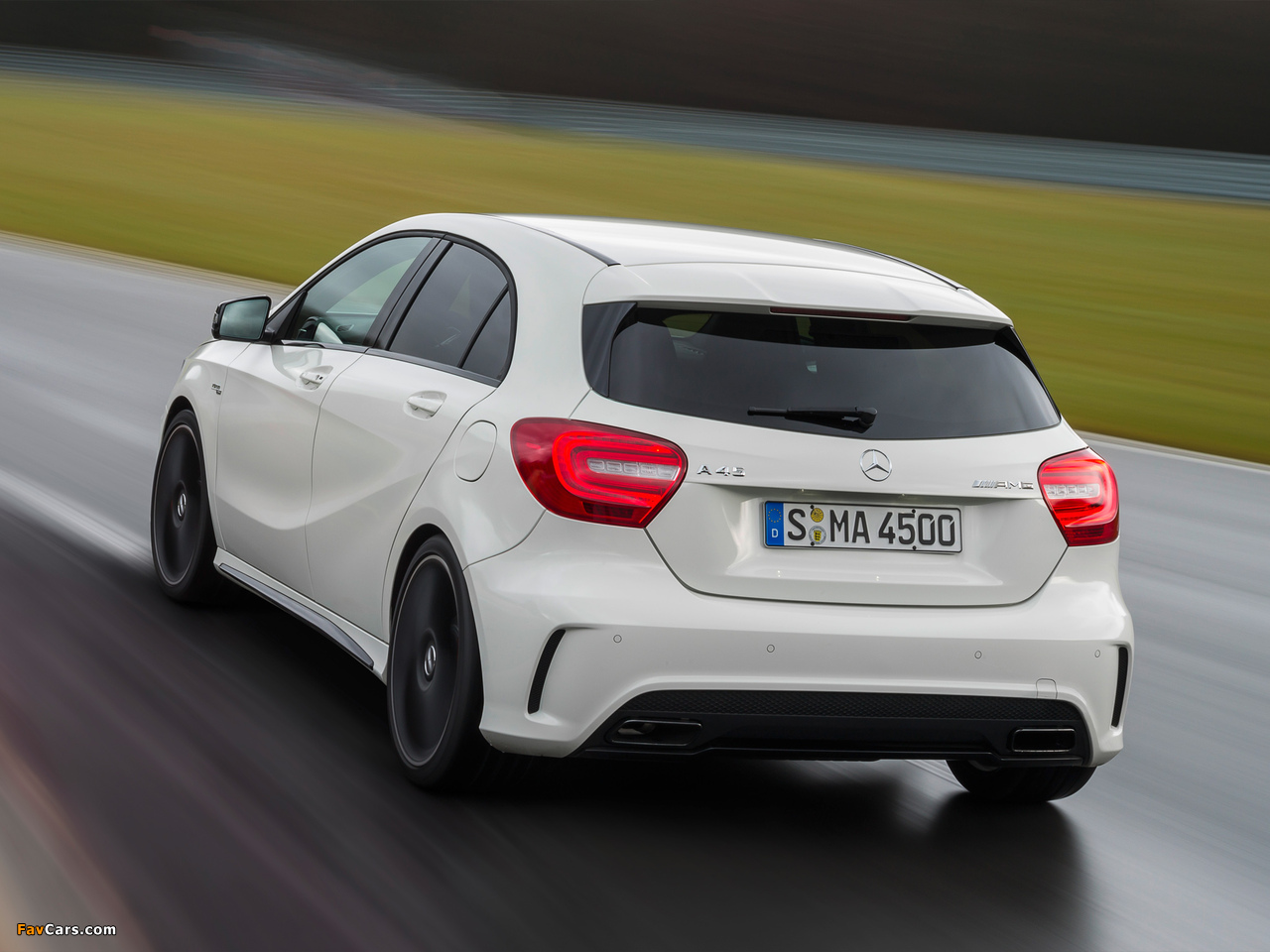 Mercedes-Benz A 45 AMG (W176) 2013 pictures (1280 x 960)