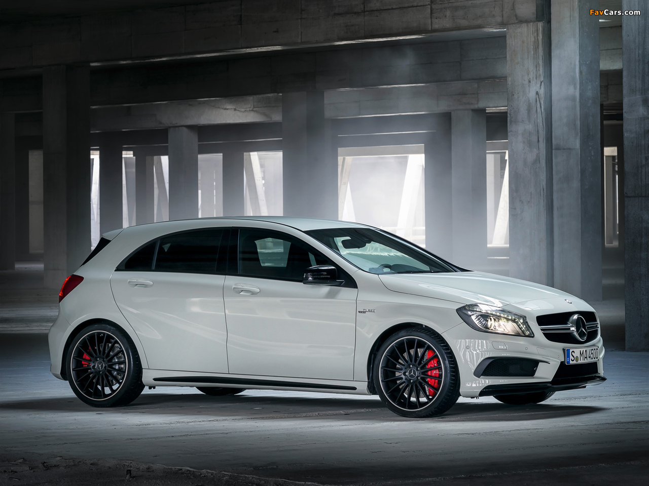 Mercedes-Benz A 45 AMG (W176) 2013 pictures (1280 x 960)