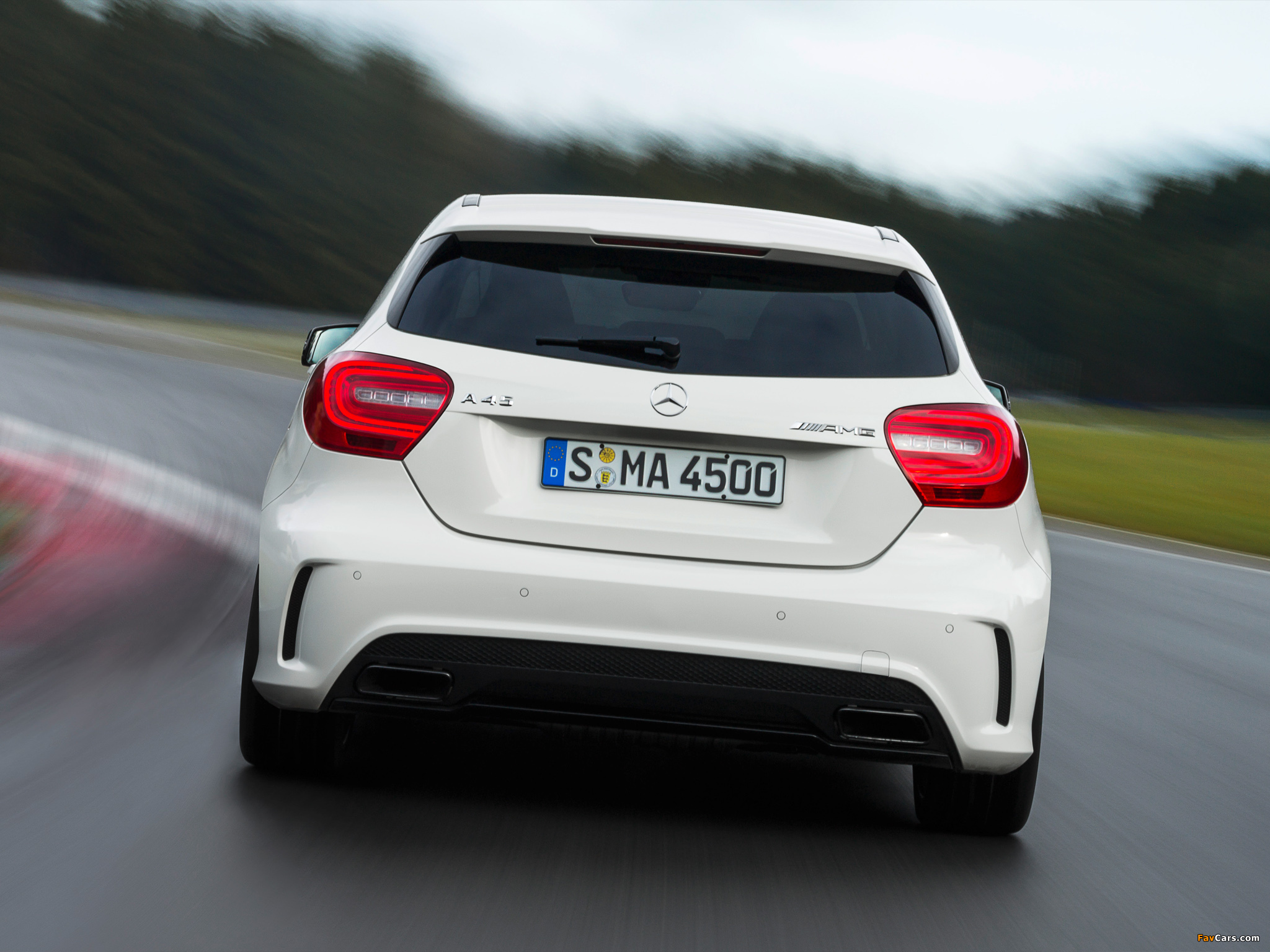 Mercedes-Benz A 45 AMG (W176) 2013 wallpapers (2048 x 1536)