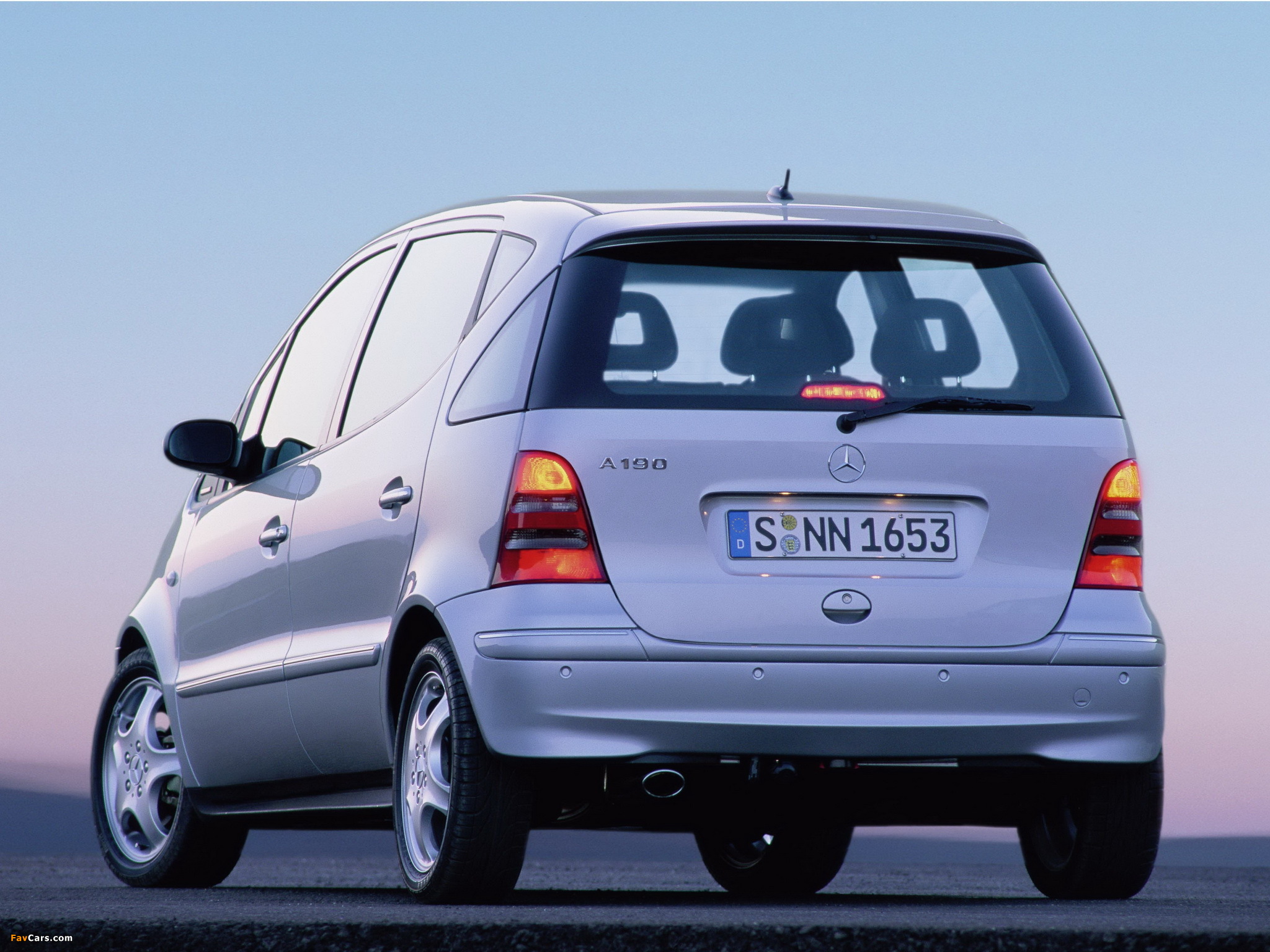 Photos of Mercedes-Benz A 190 L (V168) 2000–04 (2048 x 1536)