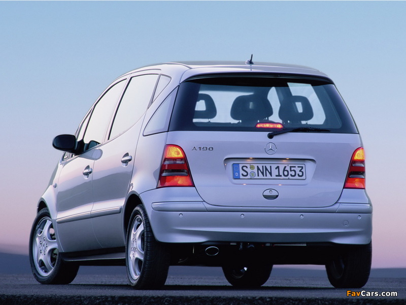 Photos of Mercedes-Benz A 190 L (V168) 2000–04 (800 x 600)