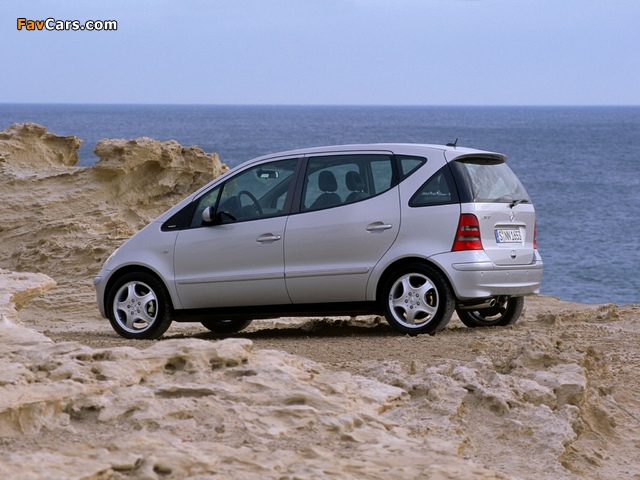 Photos of Mercedes-Benz A 190 L (V168) 2000–04 (640 x 480)