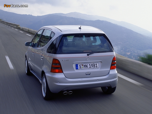 Photos of Mercedes-Benz A 210 L (V168) 2002–04 (640 x 480)