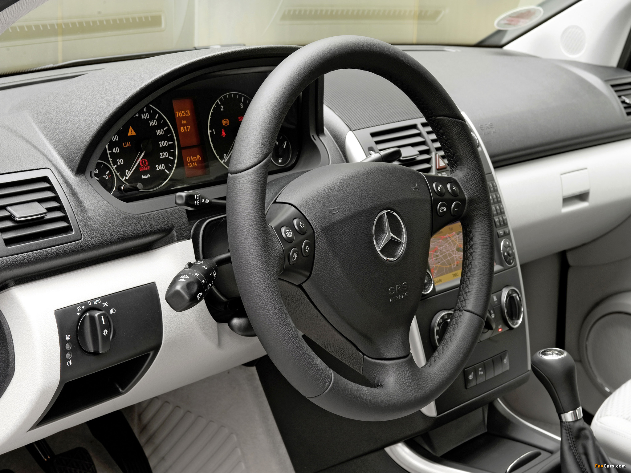 Photos of Mercedes-Benz A 160 CDI 5-door (W169) 2008–12 (2048 x 1536)