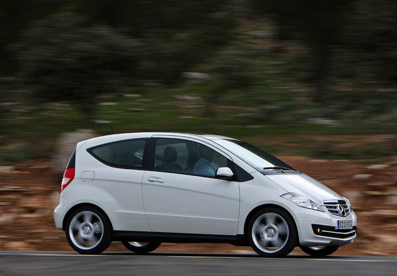 Photos of Mercedes-Benz A 170 3-door (W169) 2008–12