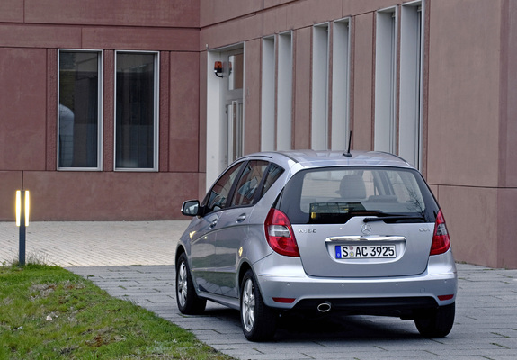 Photos of Mercedes-Benz A 160 CDI 5-door (W169) 2008–12