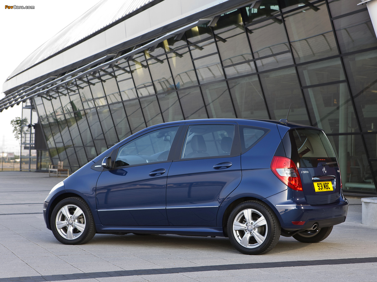 Photos of Mercedes-Benz A 180 CDI 5-door UK-spec (W169) 2008–12 (1280 x 960)