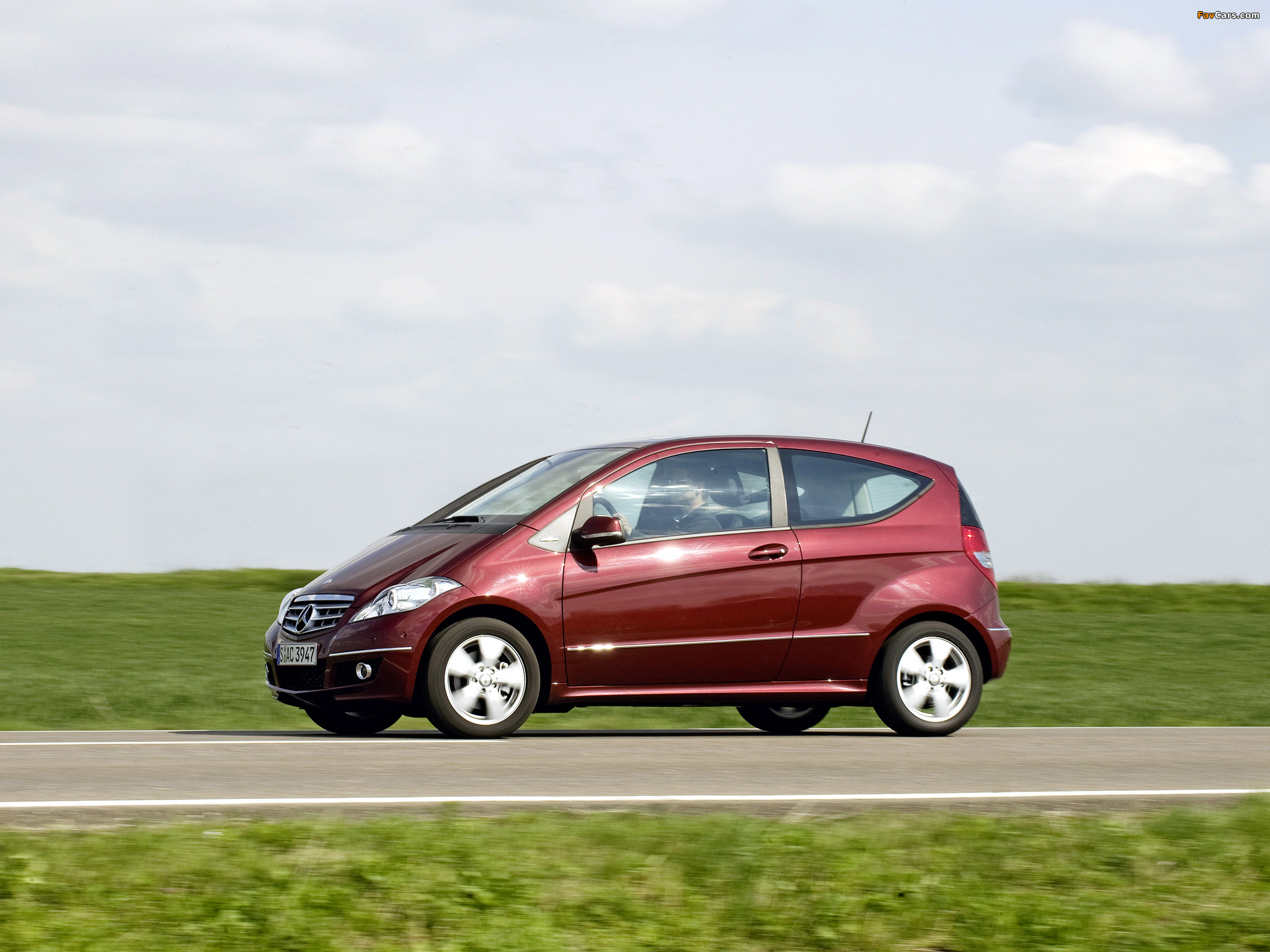 Photos of Mercedes-Benz A 200 CDI 3-door (W169) 2008–12 (2048 x 1536)