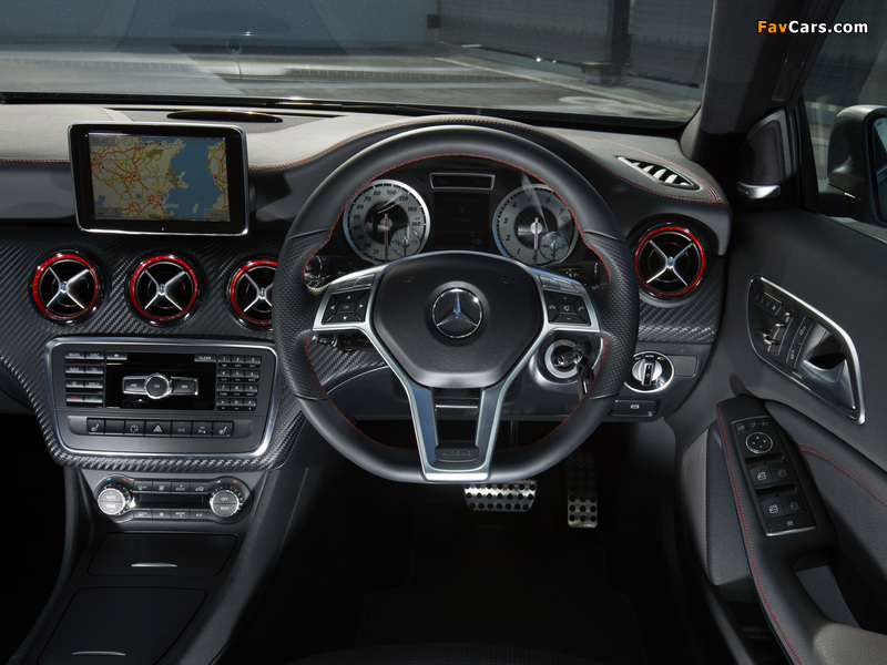 Photos of Mercedes-Benz A 250 AMG Sport Package UK-spec (W176) 2012 (800 x 600)