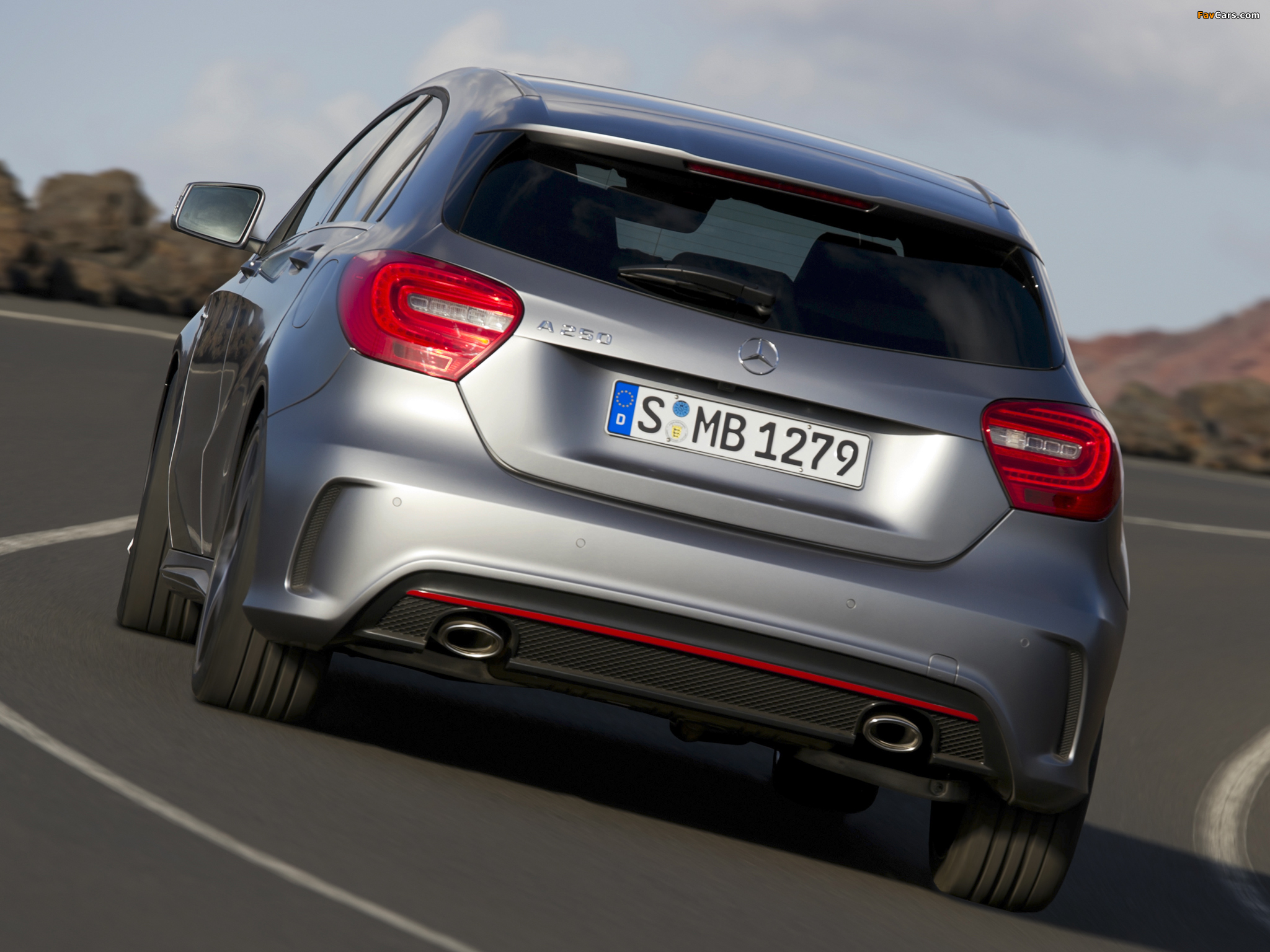 Photos of Mercedes-Benz A 250 AMG Sport Package (W176) 2012 (2048 x 1536)
