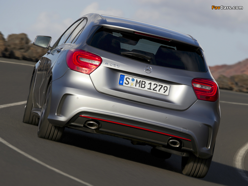 Photos of Mercedes-Benz A 250 AMG Sport Package (W176) 2012 (800 x 600)