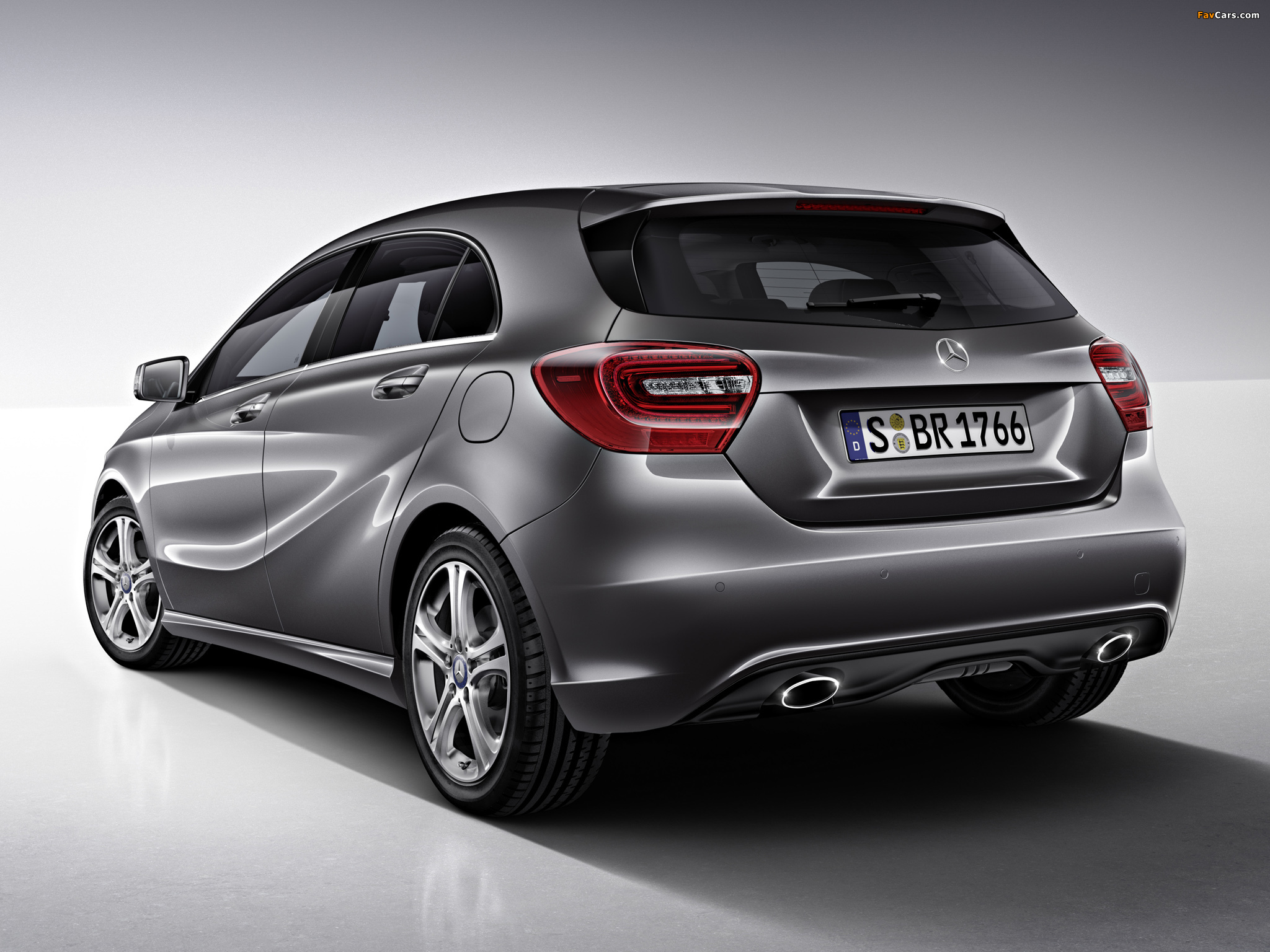 Photos of Mercedes-Benz A 200 Urban Package (W176) 2012 (2048 x 1536)