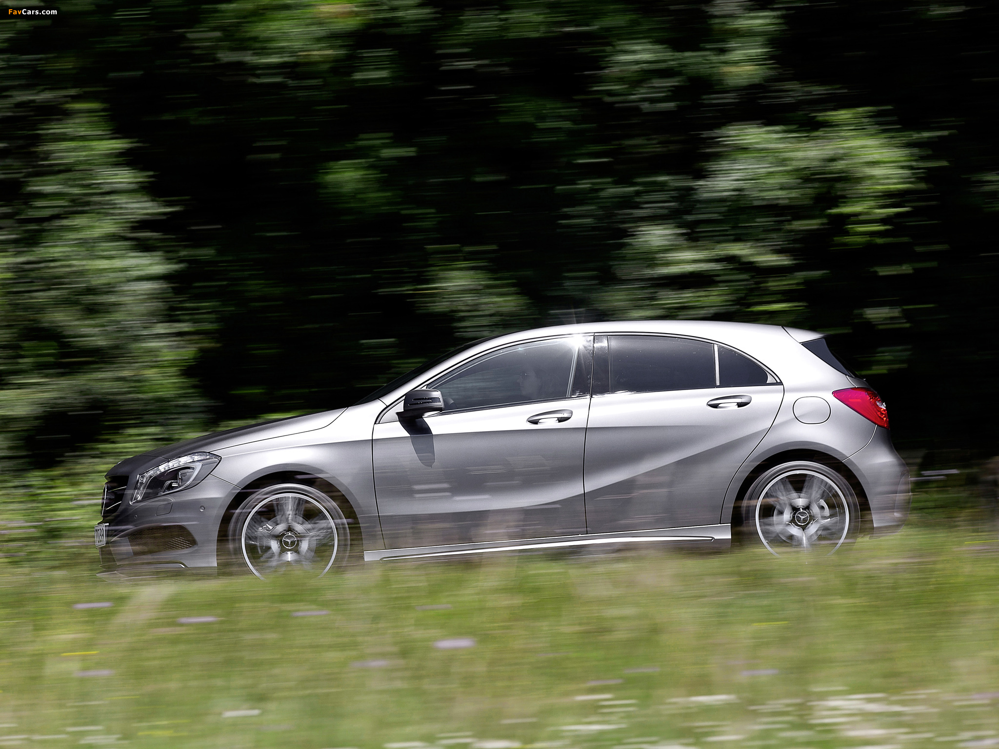 Photos of Mercedes-Benz A 200 Style Package (W176) 2012 (2048 x 1536)