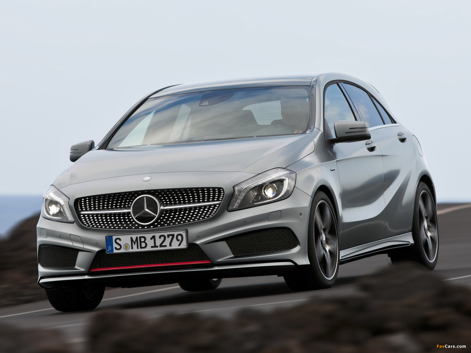 Photos of Mercedes-Benz A 250 AMG Sport Package (W176) 2012 (1600 x 1200)