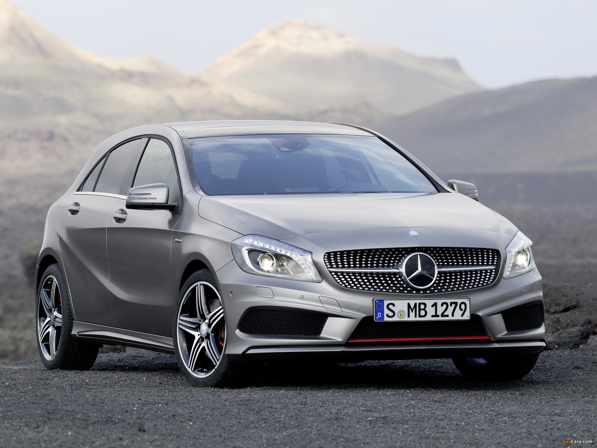 Photos of Mercedes-Benz A 250 AMG Sport Package (W176) 2012 (2048 x 1536)