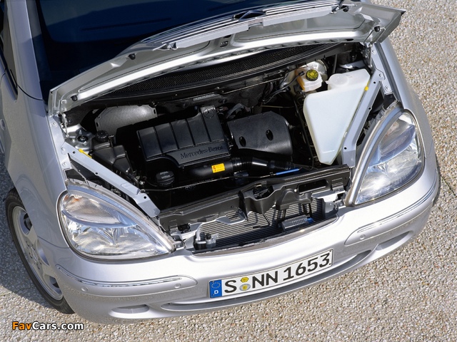 Pictures of Mercedes-Benz A 190 L (V168) 2000–04 (640 x 480)