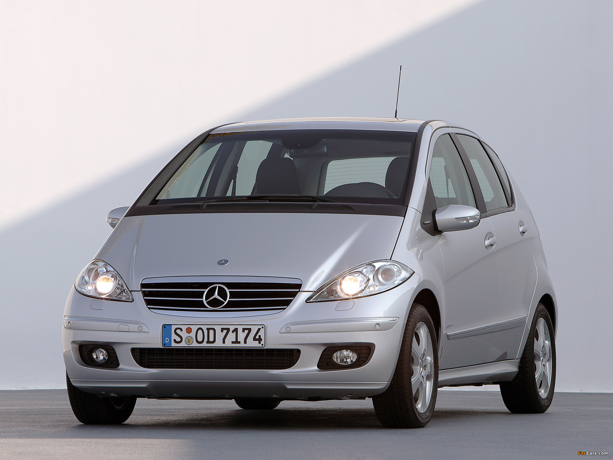 Pictures of Mercedes-Benz A 200 CDI 5-door (W169) 2004–08 (2048 x 1536)