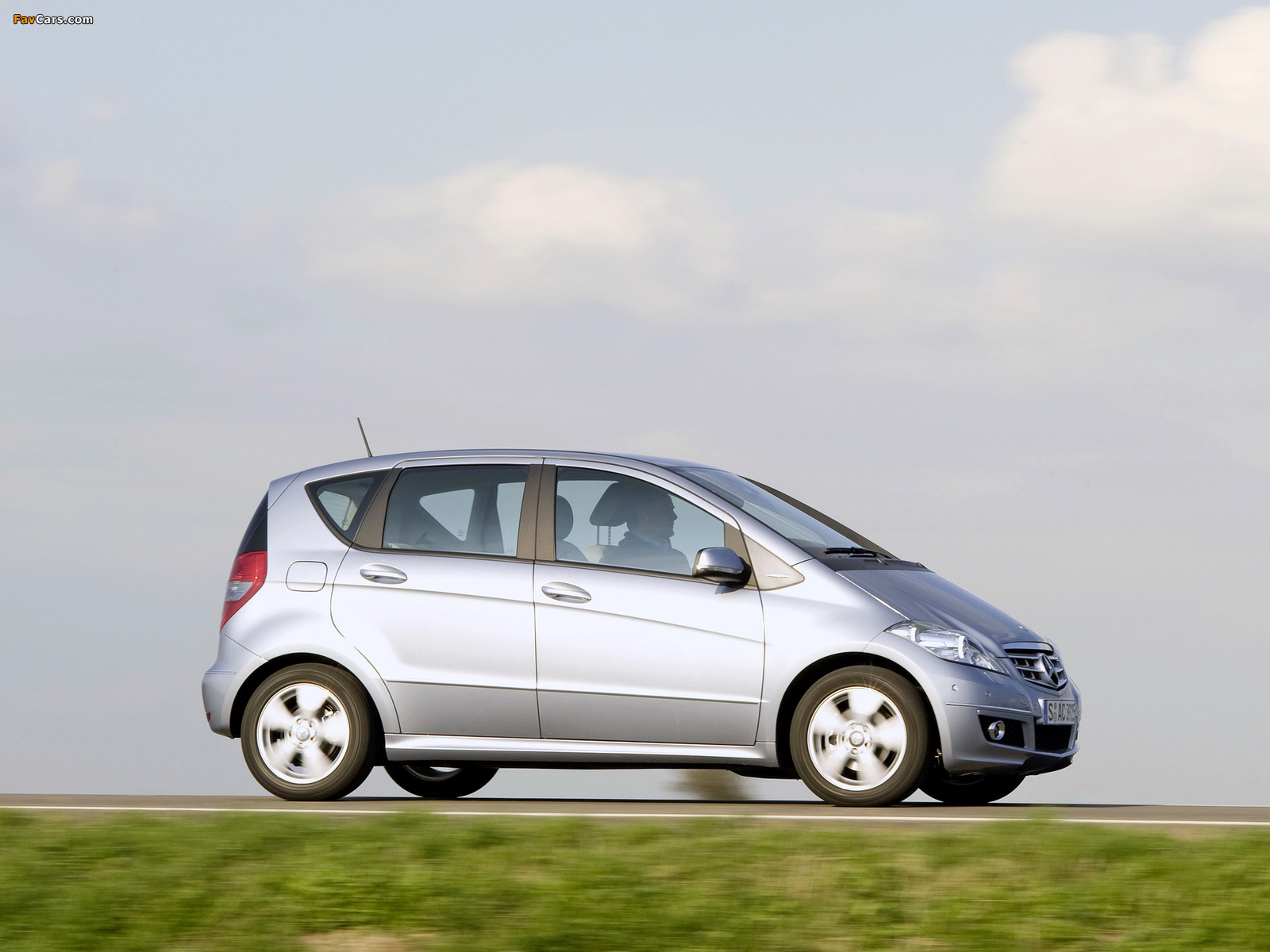 Pictures of Mercedes-Benz A 160 CDI 5-door (W169) 2008–12 (1600 x 1200)