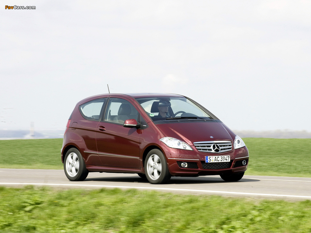 Pictures of Mercedes-Benz A 200 CDI 3-door (W169) 2008–12 (1024 x 768)