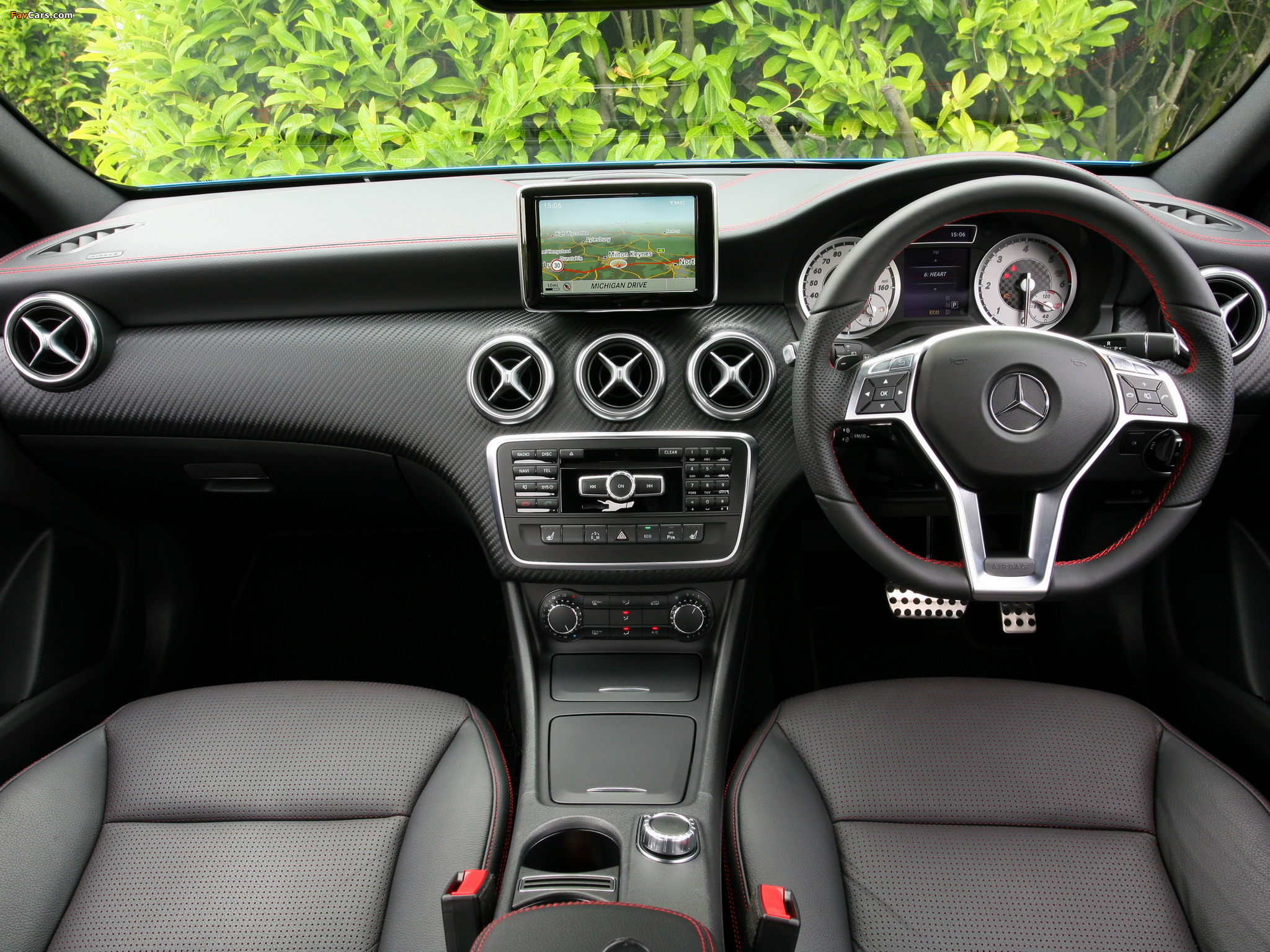 Pictures of Mercedes-Benz A 200 CDI Style Package UK-spec (W176) 2012 (2048 x 1536)
