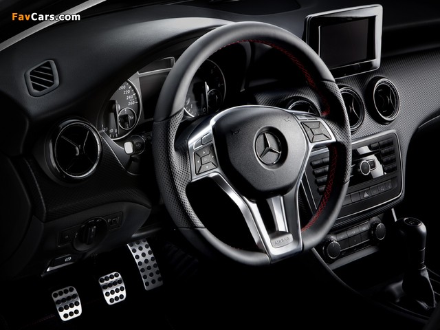 Pictures of Mercedes-Benz A-Klasse Sport (W176) 2013 (640 x 480)