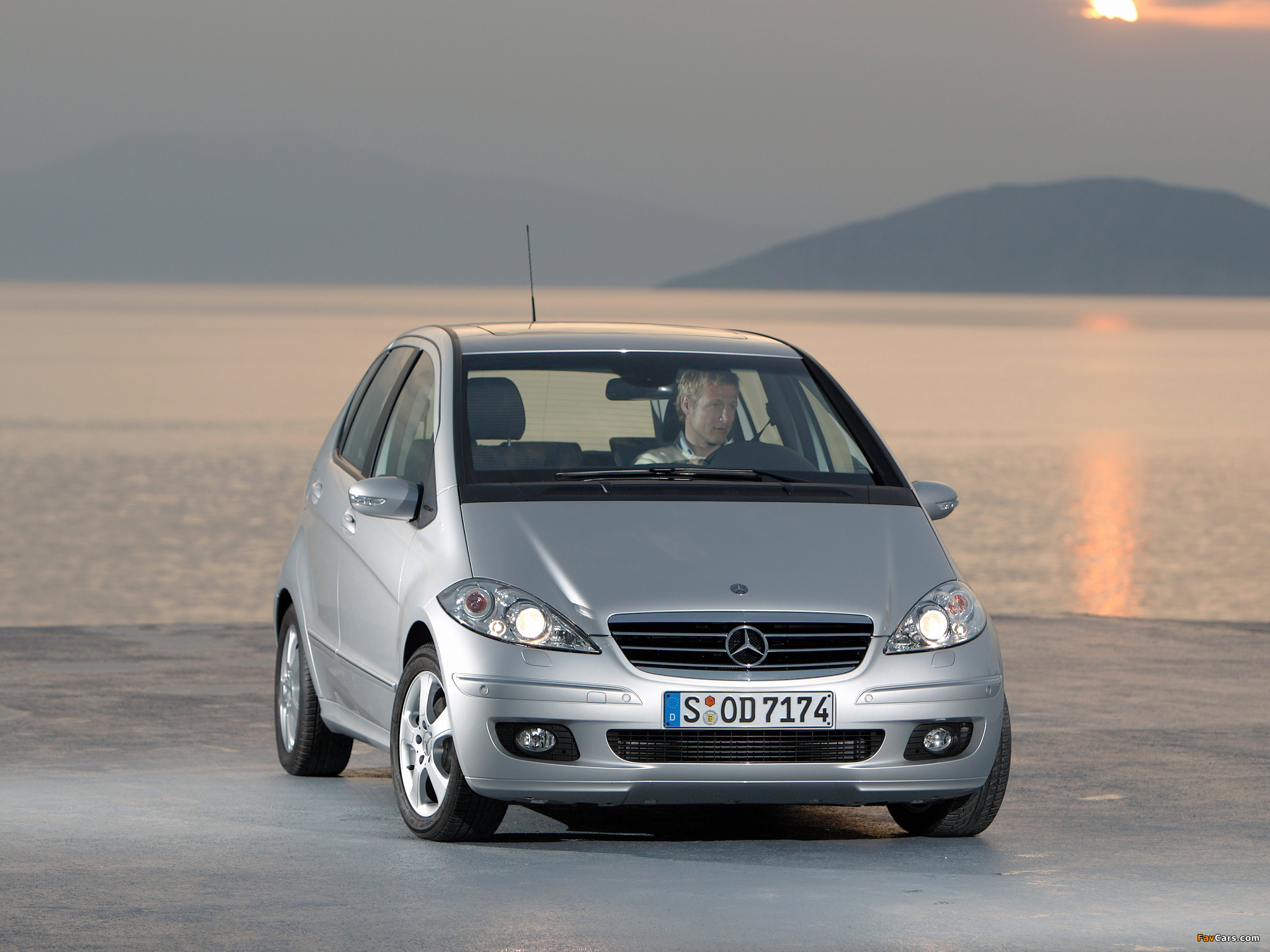 Mercedes-Benz A 200 CDI 5-door (W169) 2004–08 wallpapers (2048 x 1536)