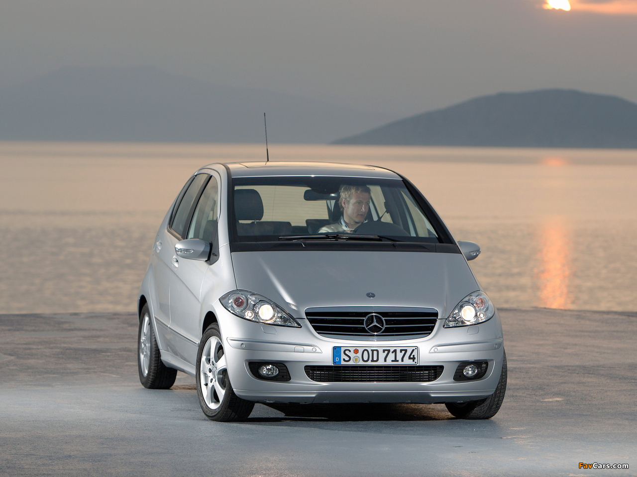 Mercedes-Benz A 200 CDI 5-door (W169) 2004–08 wallpapers (1280 x 960)