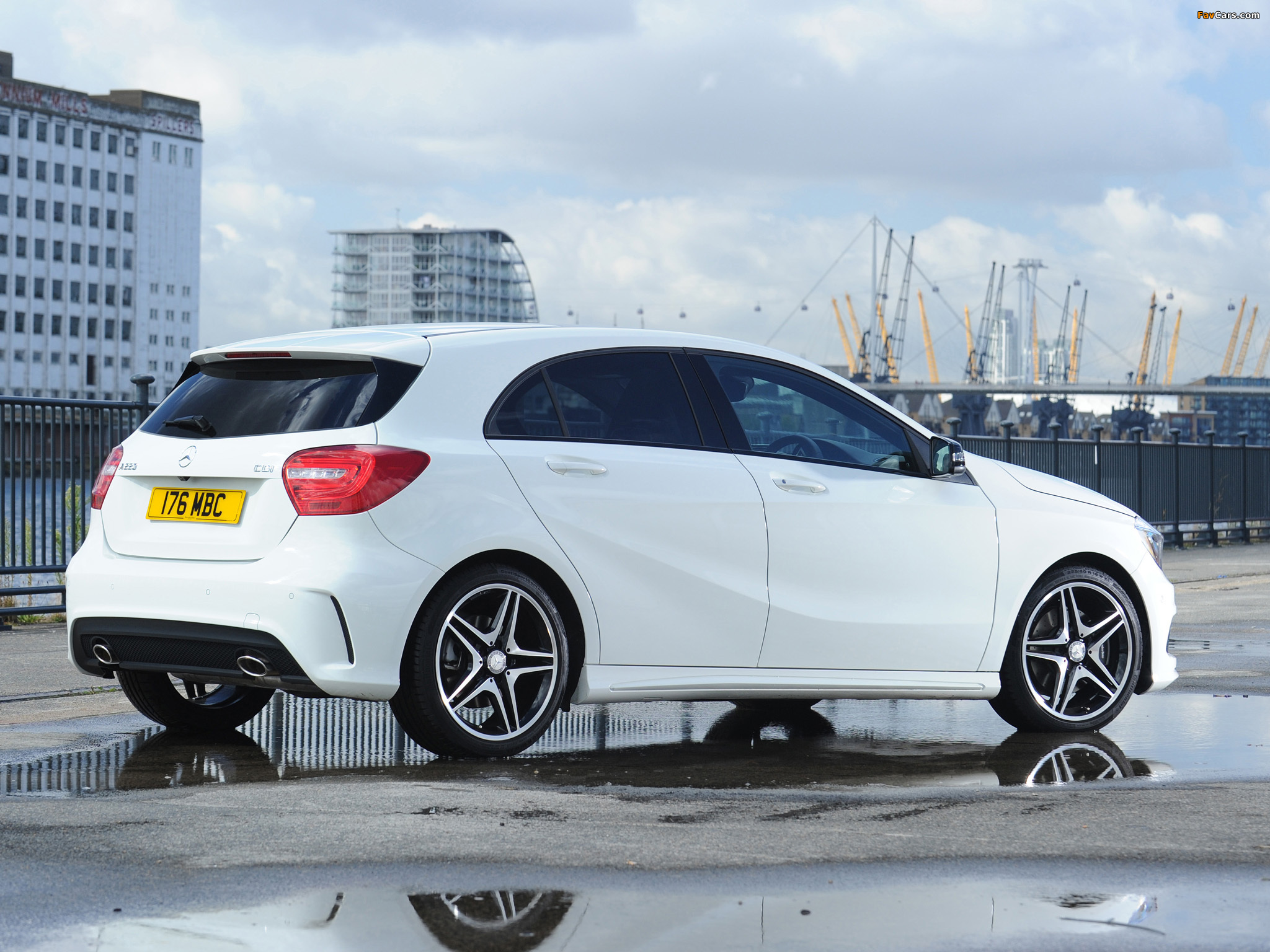 Mercedes-Benz A 220 CDI Style Package UK-spec (W176) 2012 wallpapers (2048 x 1536)
