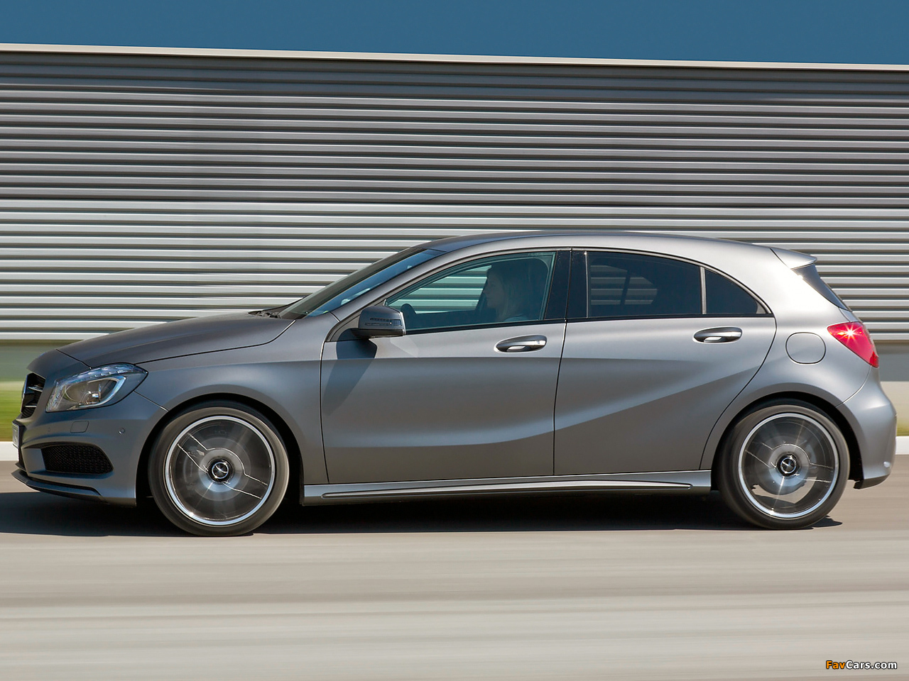 Mercedes-Benz A 200 Style Package (W176) 2012 wallpapers (1280 x 960)