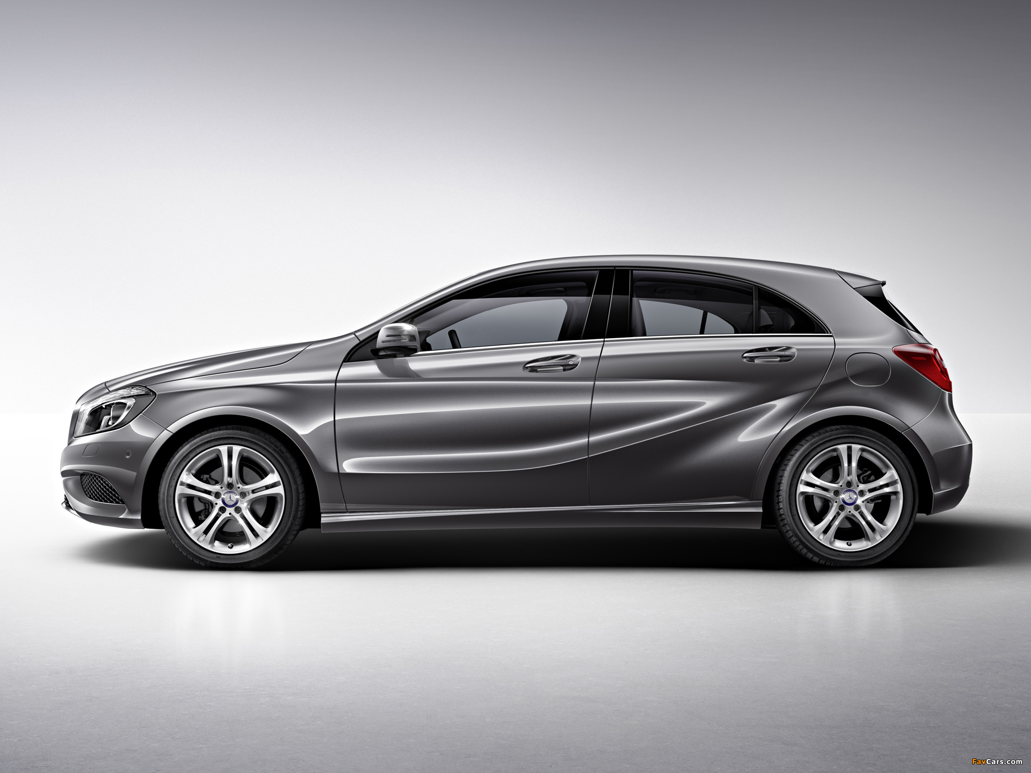 Mercedes-Benz A 200 Urban Package (W176) 2012 wallpapers (2048 x 1536)