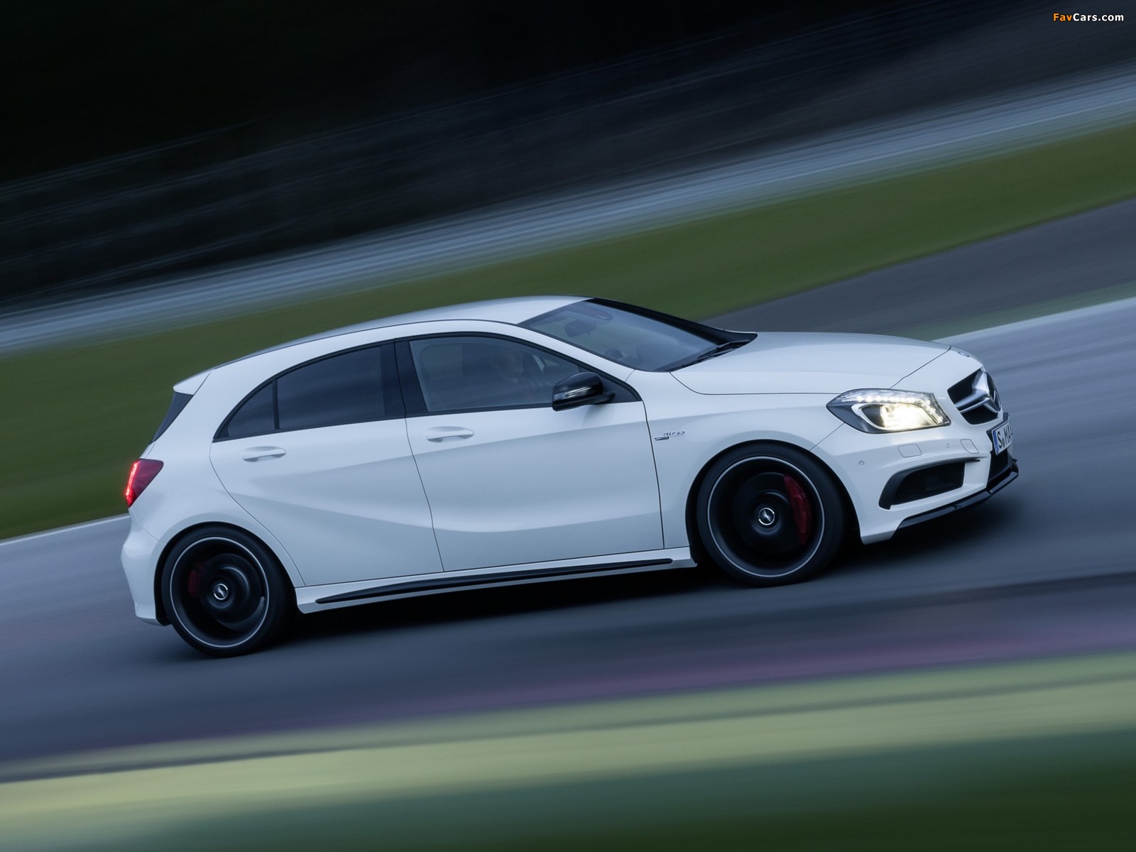 Mercedes-Benz A 45 AMG (W176) 2013 wallpapers (1600 x 1200)