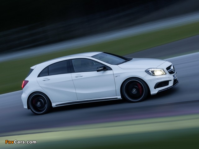 Mercedes-Benz A 45 AMG (W176) 2013 wallpapers (640 x 480)