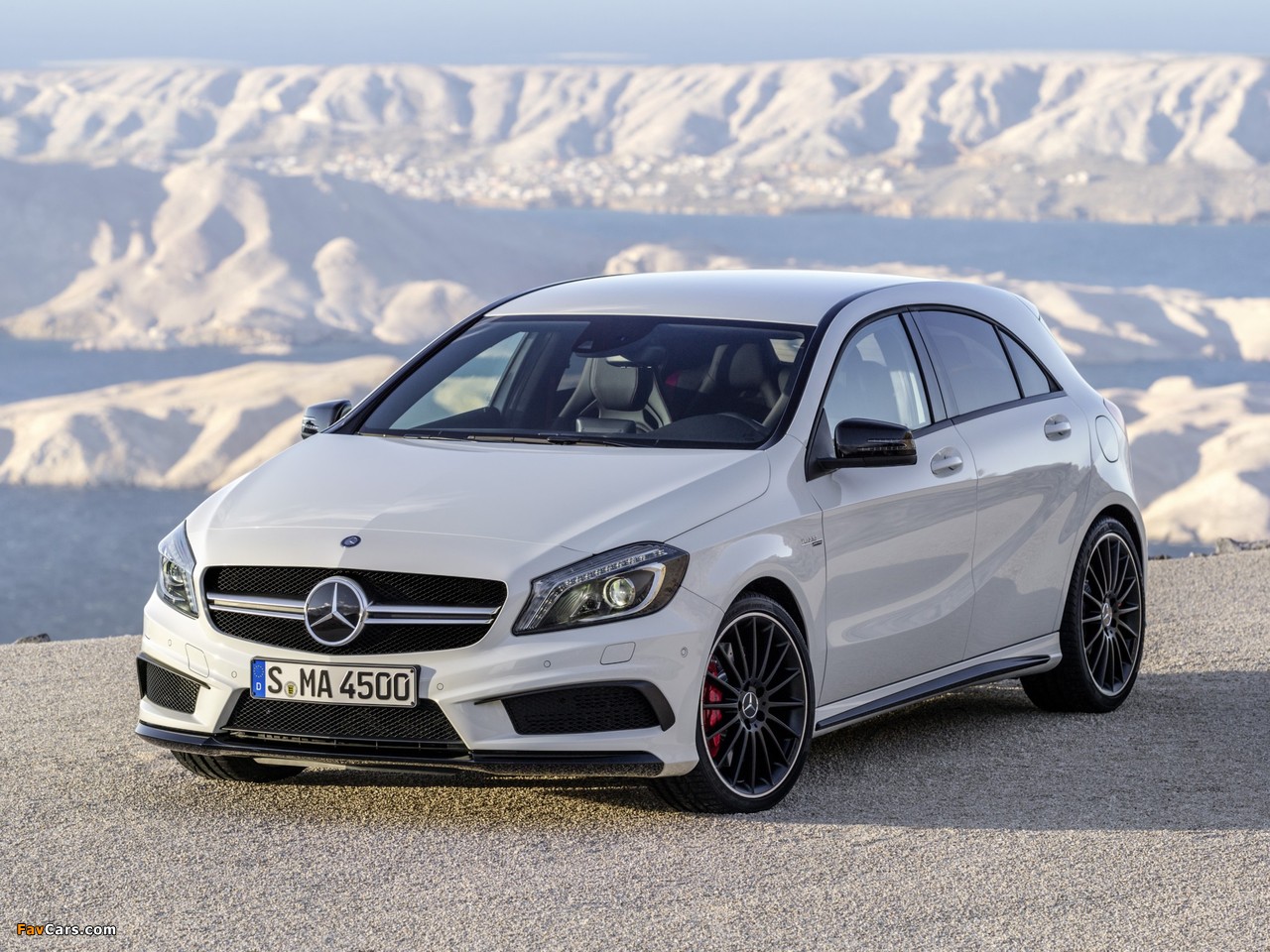 Mercedes-Benz A 45 AMG (W176) 2013 wallpapers (1280 x 960)