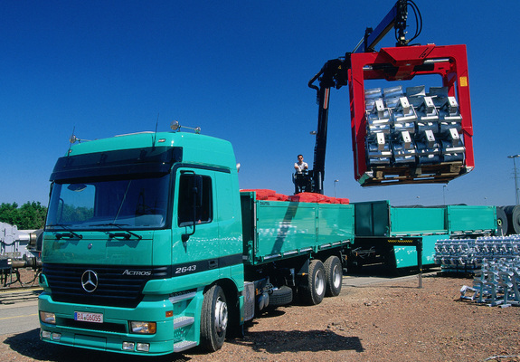 Images of Mercedes-Benz Actros 2643 (MP1) 1997–2002