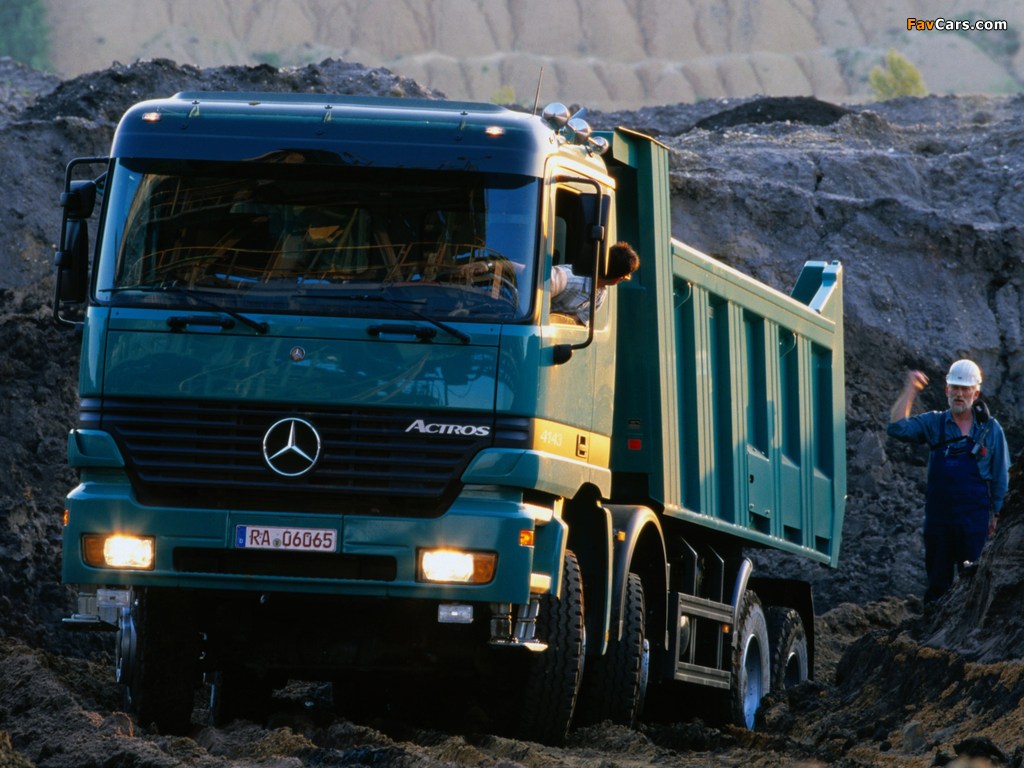 Images of Mercedes-Benz Actros 4143 (MP1) 1997–2002 (1024 x 768)