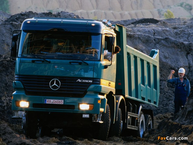 Images of Mercedes-Benz Actros 4143 (MP1) 1997–2002 (640 x 480)