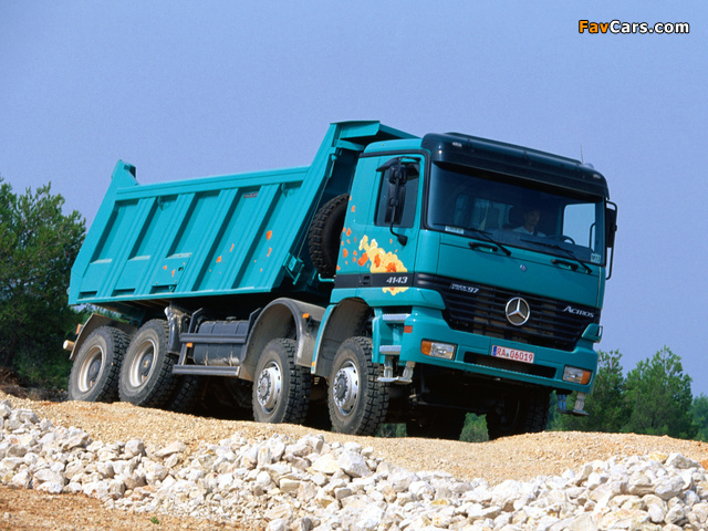 Images of Mercedes-Benz Actros 4143 (MP1) 1997–2002 (640 x 480)