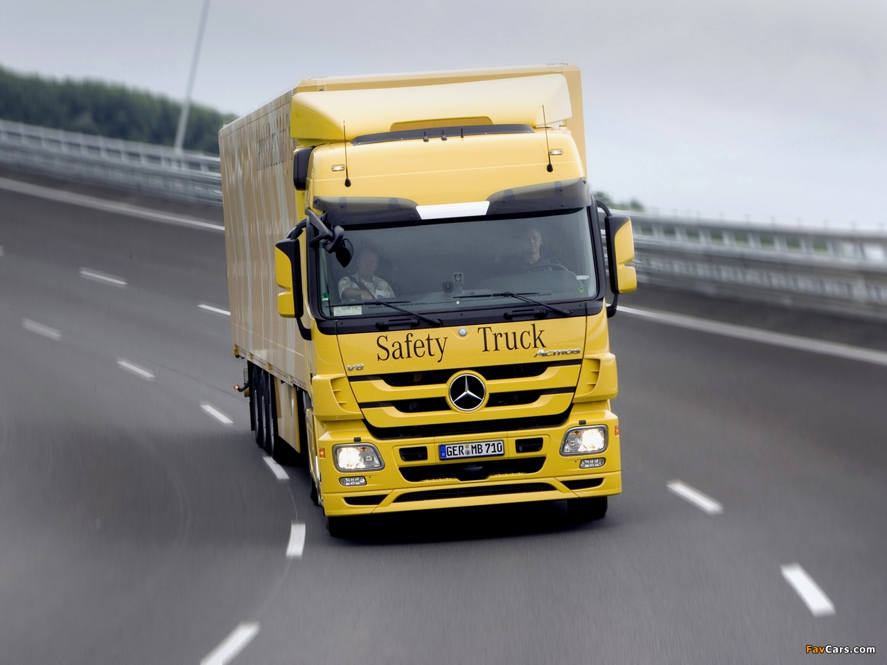 Images of Mercedes-Benz Actros 1844 (MP3) 2009–11 (1280 x 960)