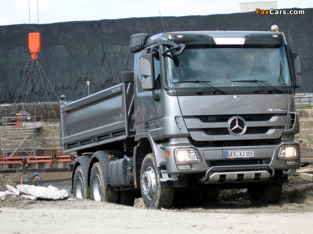 Images of Mercedes-Benz Actros 2644 (MP3) 2009–11 (640 x 480)