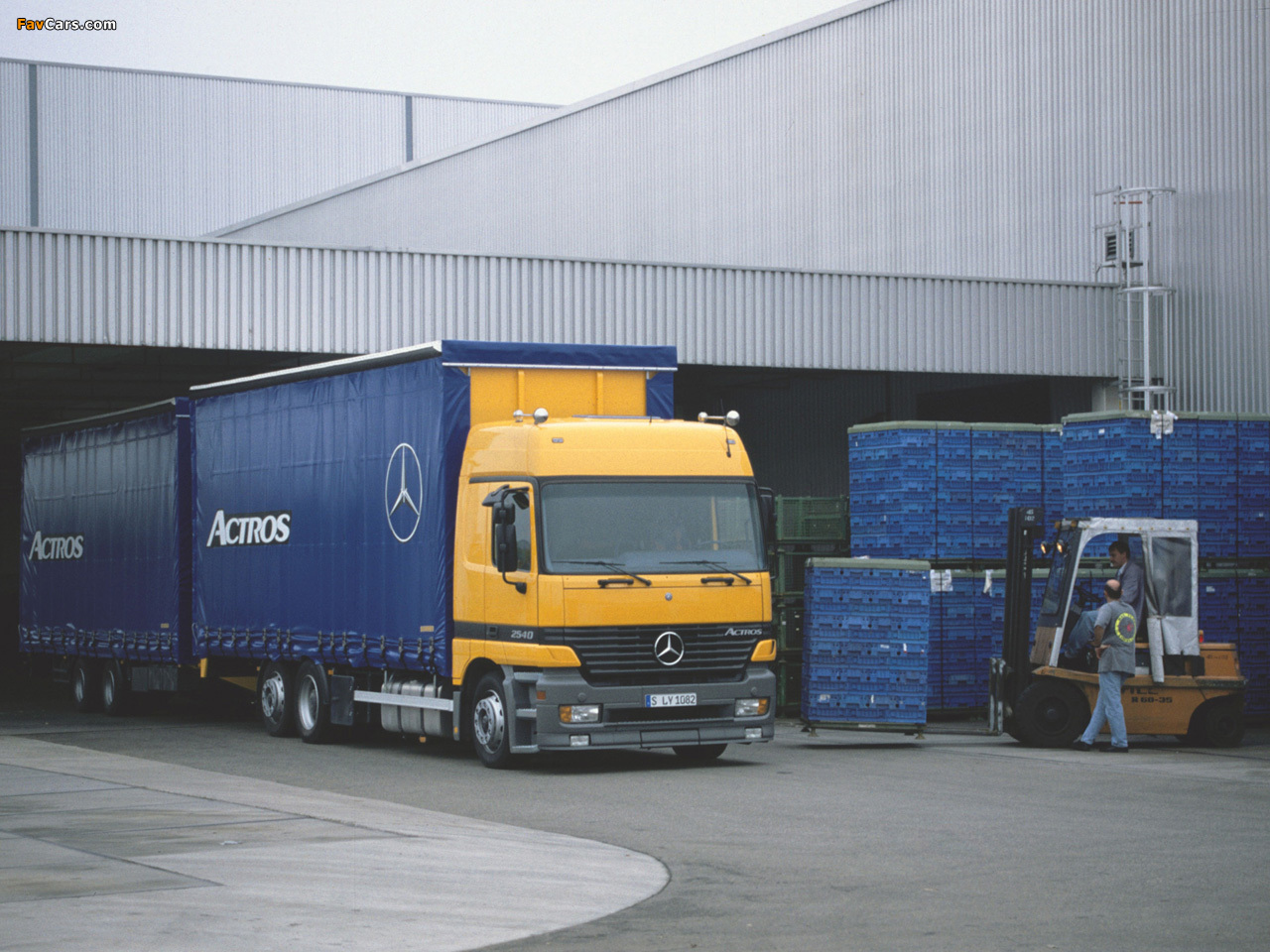 Mercedes-Benz Actros 2540 (MP1) 1997–2002 images (1280 x 960)