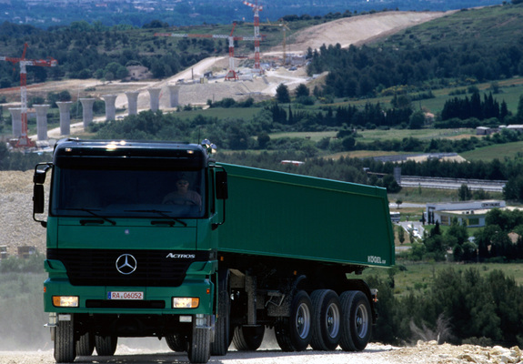 Mercedes-Benz Actros 2040 (MP1) 1997–2002 images