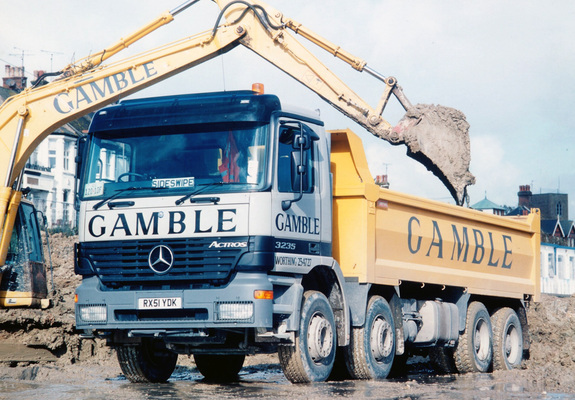 Mercedes-Benz Actros 3235 UK-spec (MP1) 1997–2002 photos