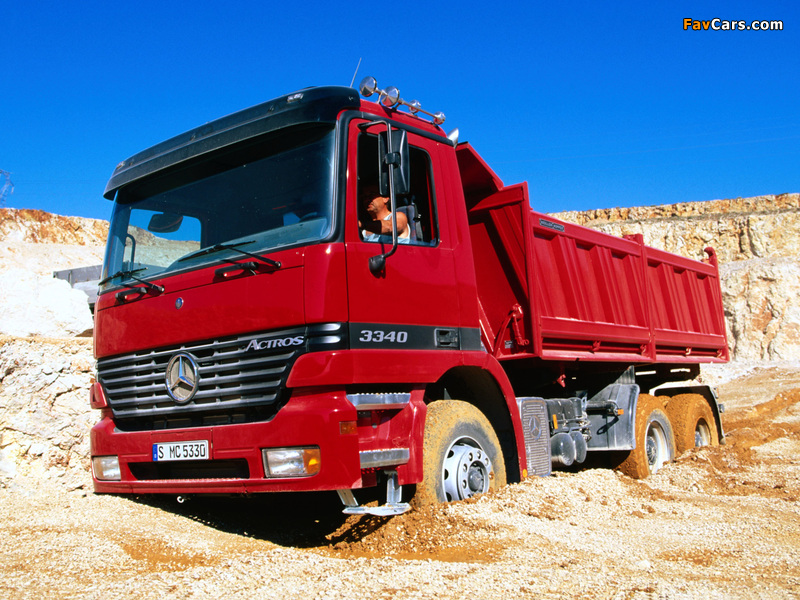 Mercedes-Benz Actros 3340 (MP1) 1997–2002 photos (800 x 600)