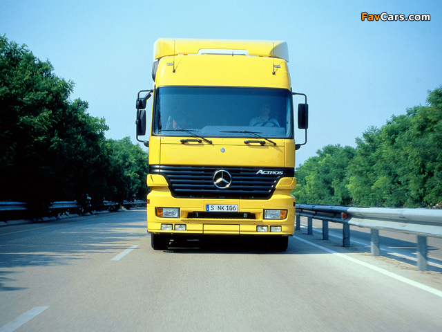Mercedes-Benz Actros 1835 (MP1) 1997–2002 photos (640 x 480)