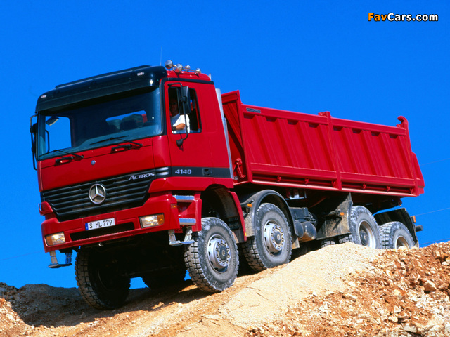 Mercedes-Benz Actros 4140 (MP1) 1997–2002 pictures (640 x 480)