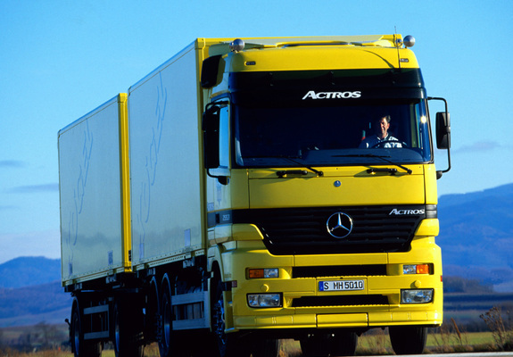 Mercedes-Benz Actros 2553 (MP1) 1997–2002 wallpapers