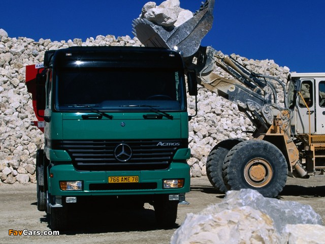 Mercedes-Benz Actros 2040 (MP1) 1997–2002 wallpapers (640 x 480)